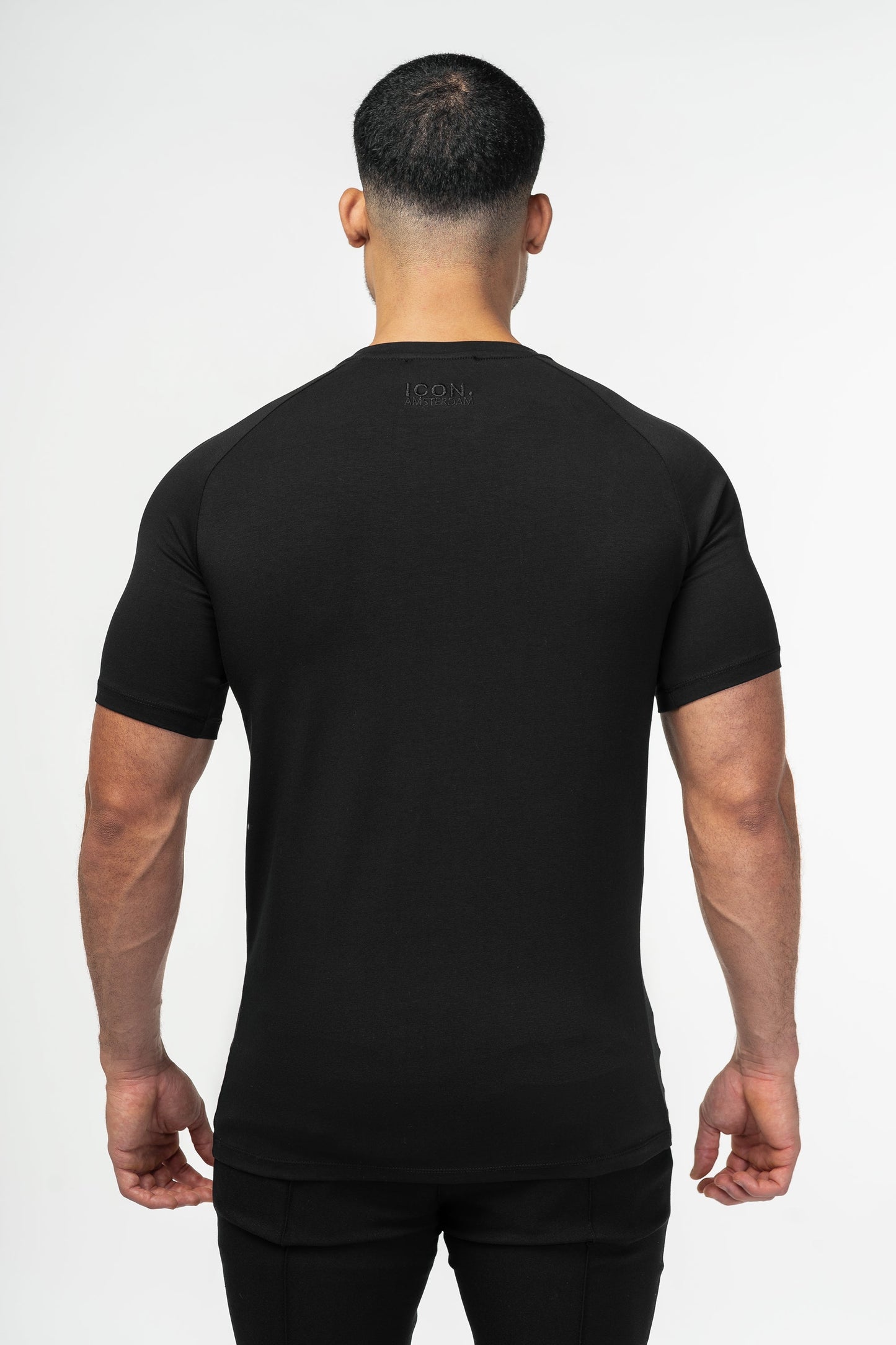 THE MUSCLE BASIC T-SHIRT - BLACK