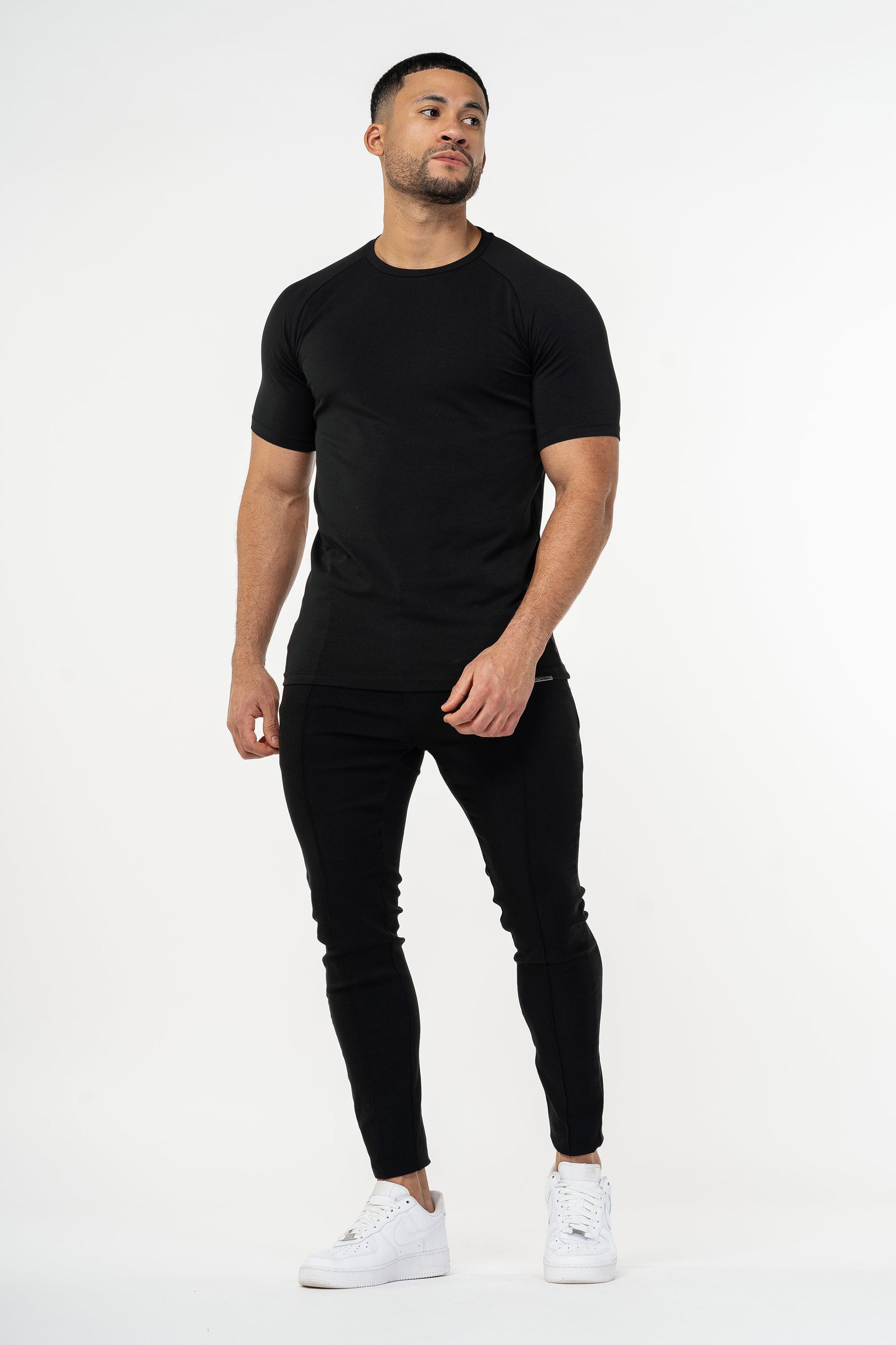 THE MUSCLE BASIC T-SHIRT - BLACK