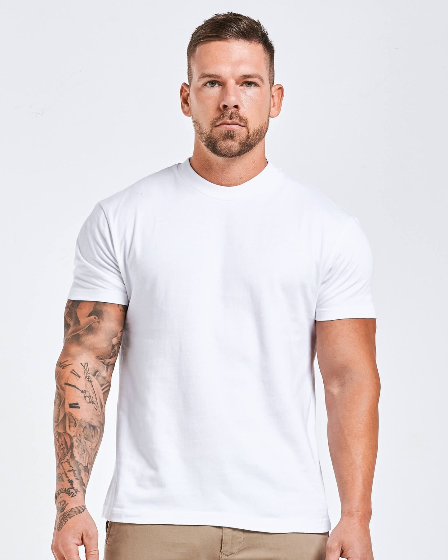 PREMIUM BASICS T-SHIRT - WHITE